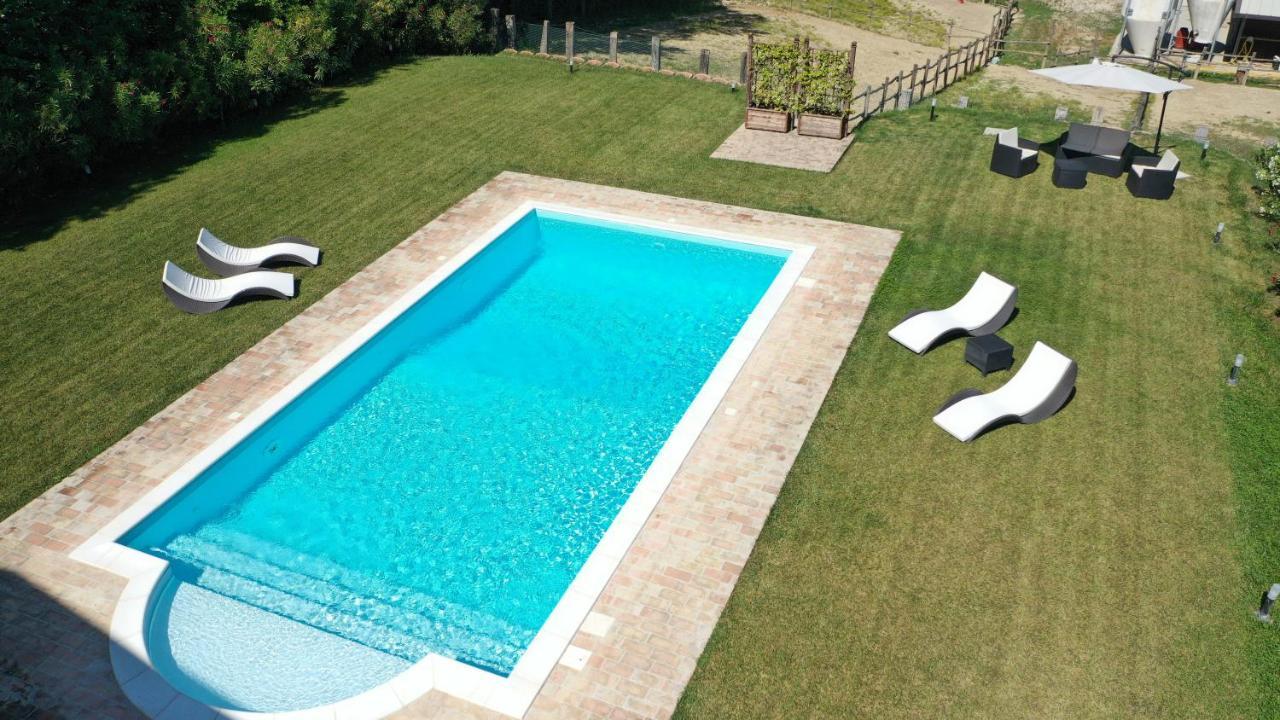 Country House Western Club Sant'Omero Luaran gambar
