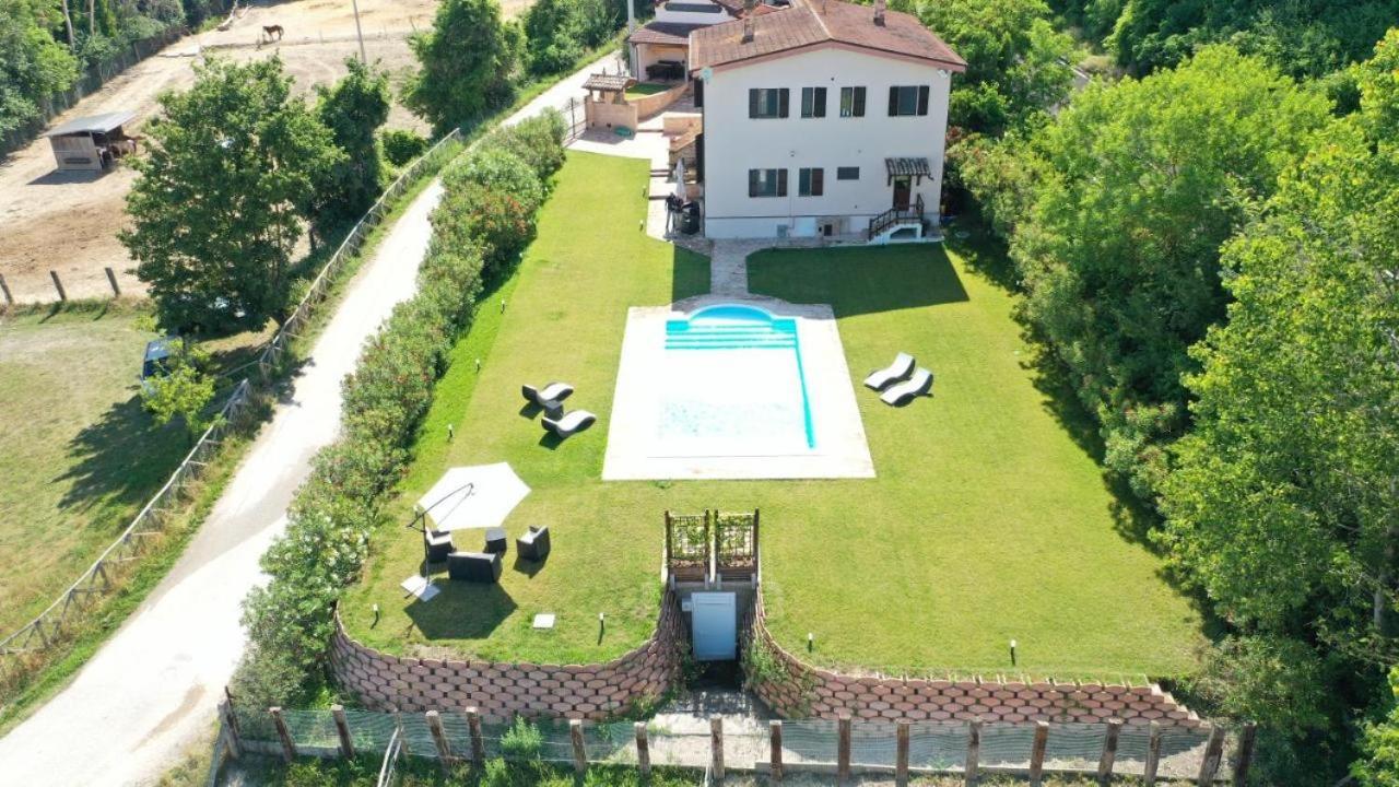 Country House Western Club Sant'Omero Luaran gambar